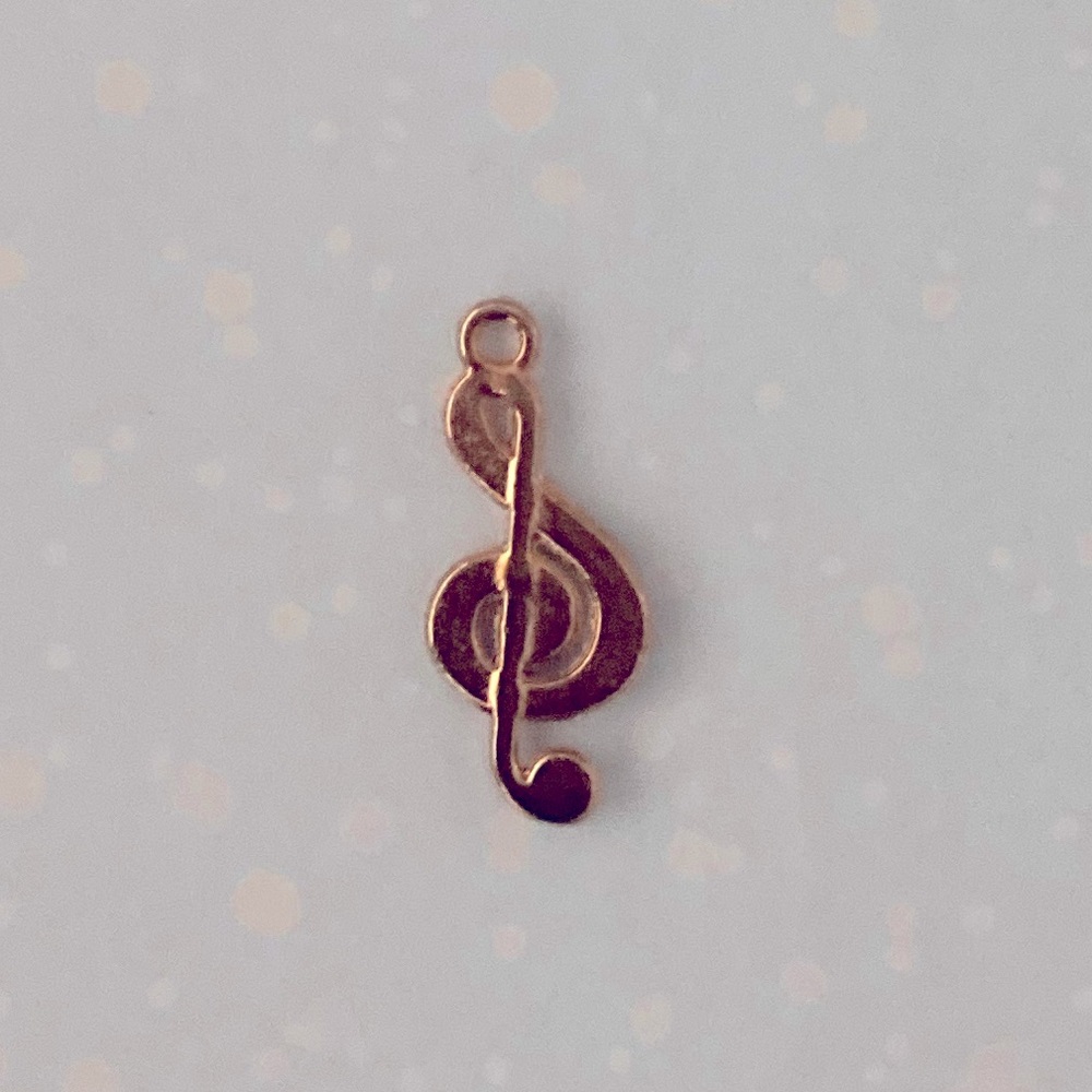 Treble Clef Metal Charm